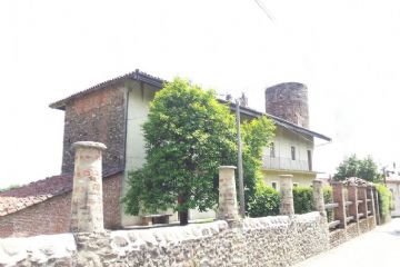Il Castello - Scorcio della Torre